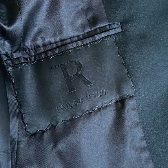 The Row Shawl Collar Black 100% Wool Blazer. Size 4. - Picture 5 of 7